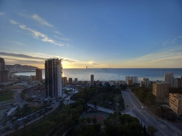 Фото: Квартира 3 спальни 150 м² в Бенидорме