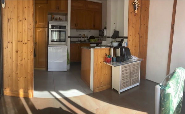 Photo: Apartment with terrace in Alicante, 98 m²