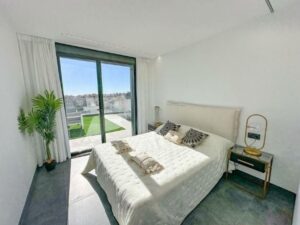 Mini foto: Villa 3 dormitorios 158m² en Torrevieja