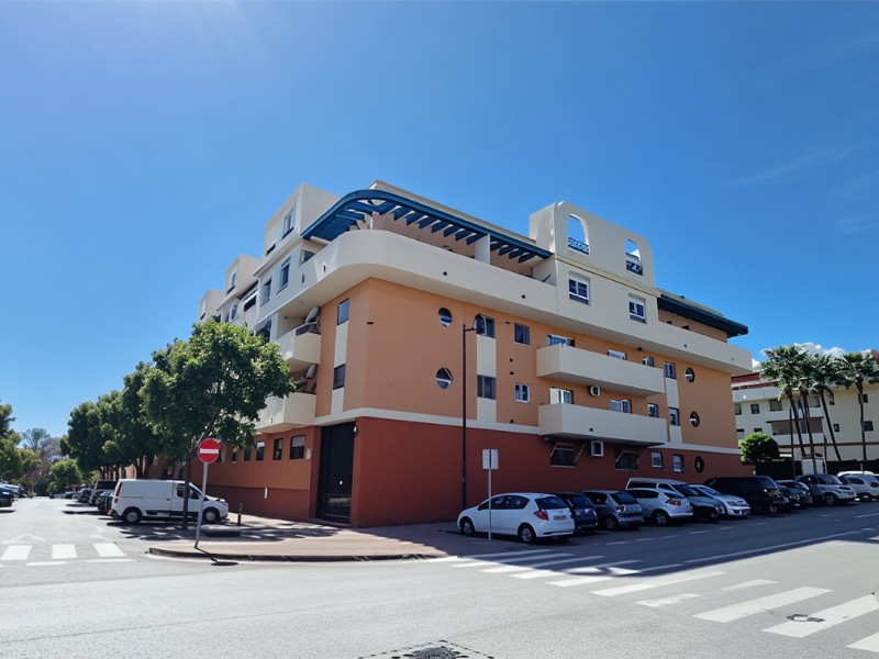 Foto: Dúplex 5 dormitorios 203 m² en Estepona