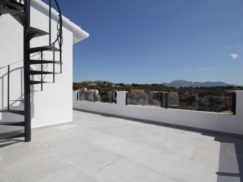 Foto: Villa 5 dormitorios 500 m² en La Nucia