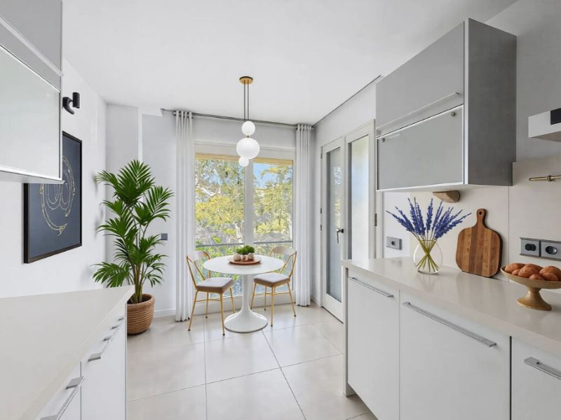 Фото: Квартира 3 спальни 243 м² в Эстепоне