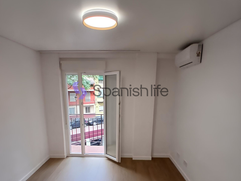 Photo: Apartment 3 bedrooms 69 m² in Valencia