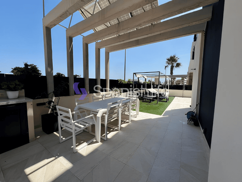 Foto: Chalet 4 dormitorios 285 m² en Orihuela Costa