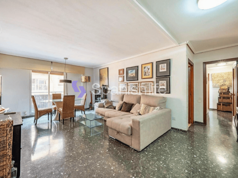 Apartment 3 bedrooms 106 m² in Valencia