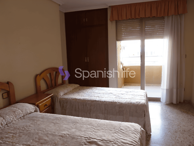 Apartment 3 bedrooms 104 м² in Alicante