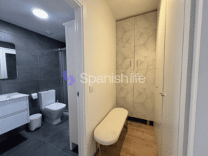 Mini photo: Apartment 3 bedrooms 106 m² in Valencia