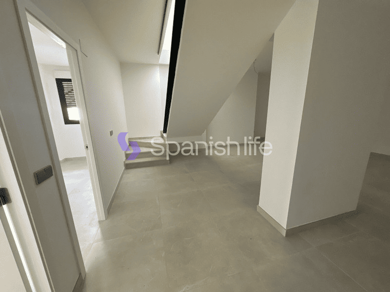 Photo: Townhouse 4 bedrooms 149 m² in Valencia