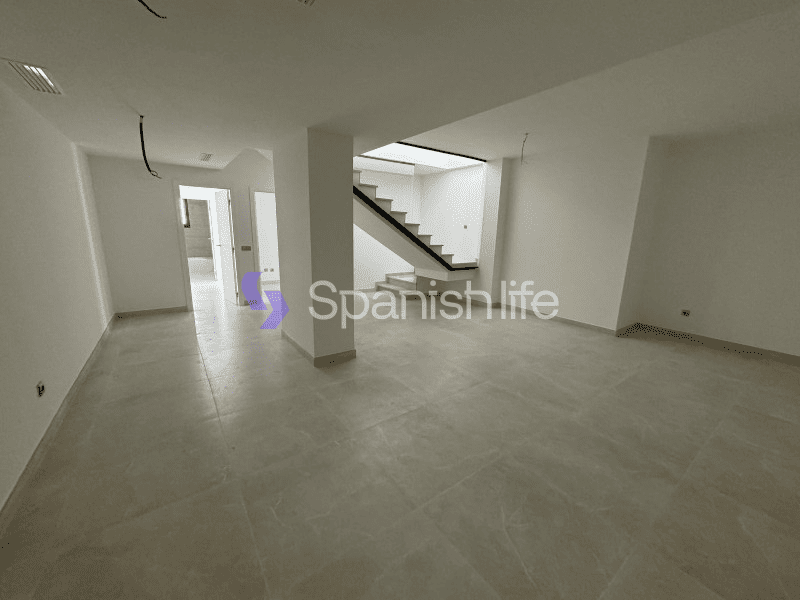 Photo: Townhouse 4 bedrooms 149 m² in Valencia