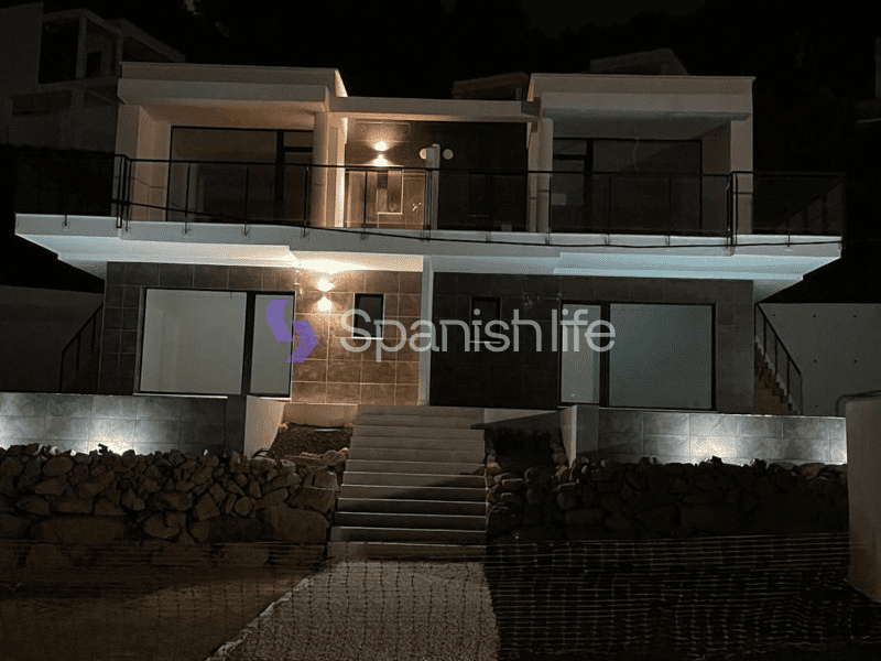 Photo: Townhouse 4 bedrooms 149 m² in Valencia