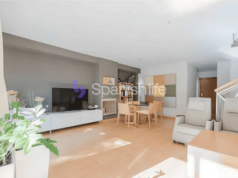 Foto: Casa 5 dormitorios 236 m² en Valencia