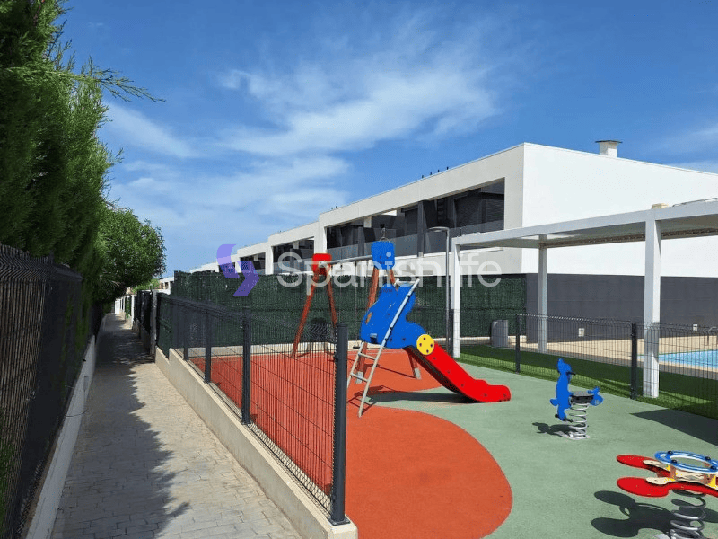 Photo: Townhouse 4 bedrooms 150 m² in Valencia