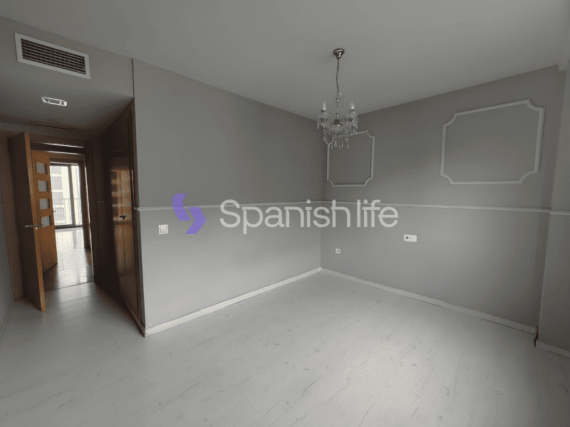 Фото: Квартира 4 спальні 120 м² у Валенсії