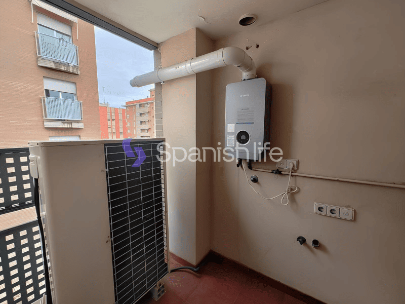 Фото: Квартира 4 спальні 120 м² у Валенсії