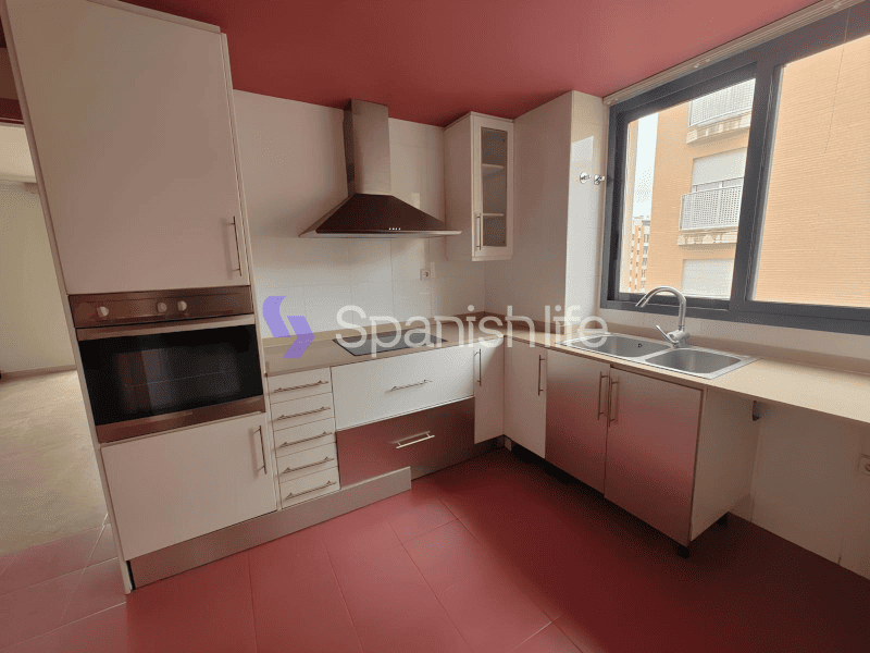 Фото: Квартира 4 спальні 120 м² у Валенсії