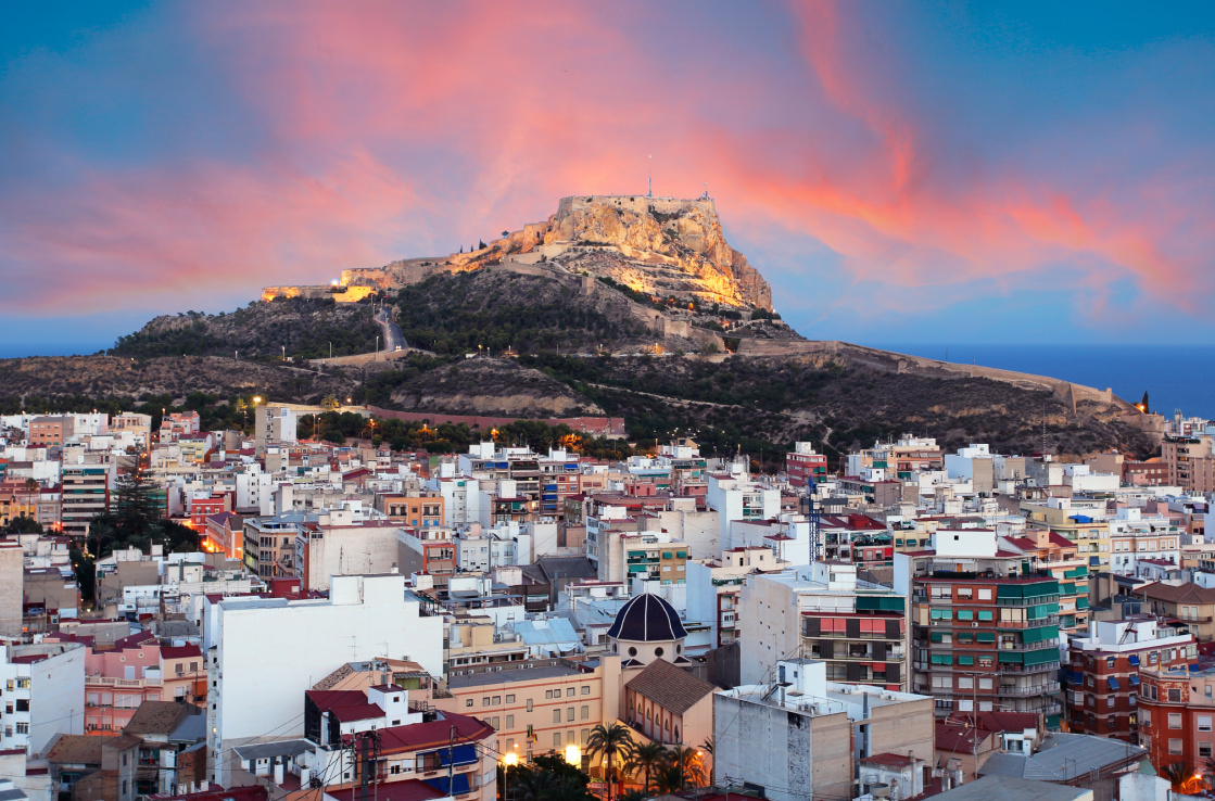 плюсы жизни в Испанию