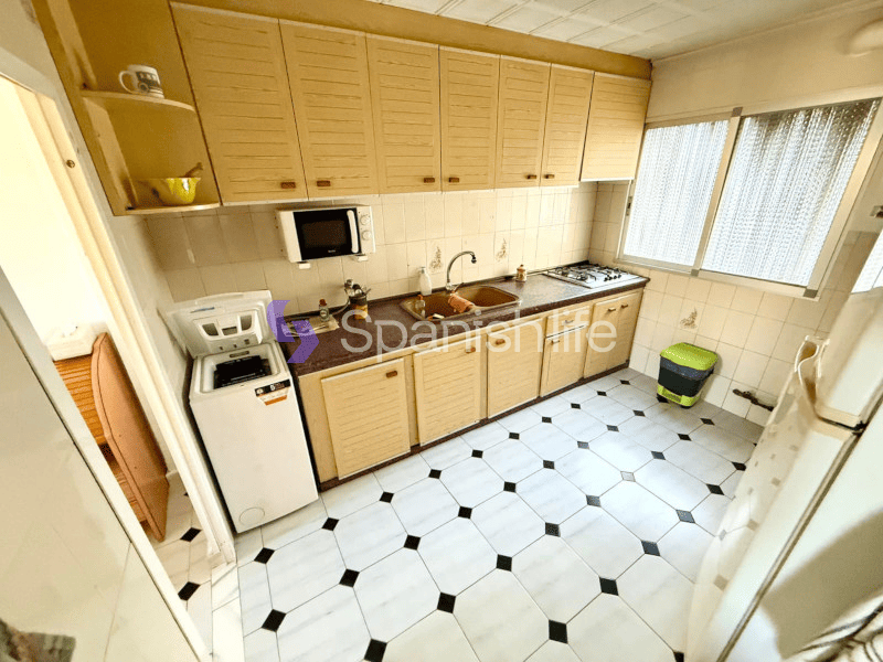 Фото: Квартира 4 спальни 72 м² в Валенсии