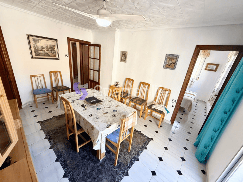 Фото: Квартира 4 спальни 72 м² в Валенсии