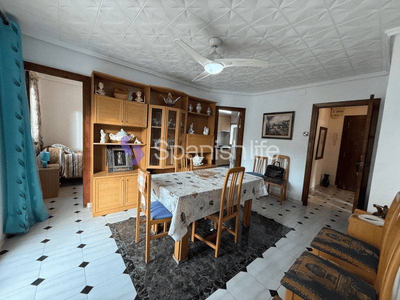 Фото: Квартира 4 спальни 72 м² в Валенсии