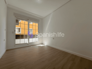 Mini photo: Apartment 4 bedrooms 135 m² in Valencia