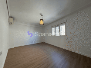 Mini photo: Apartment 4 bedrooms 135 m² in Valencia