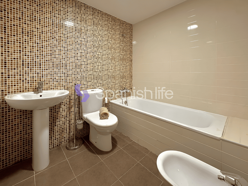 Фото: Квартира 1 спальня 50 м² в Валенсии