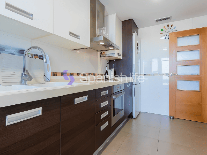 Фото: Квартира 3 спальни 142 м² в Валенсии