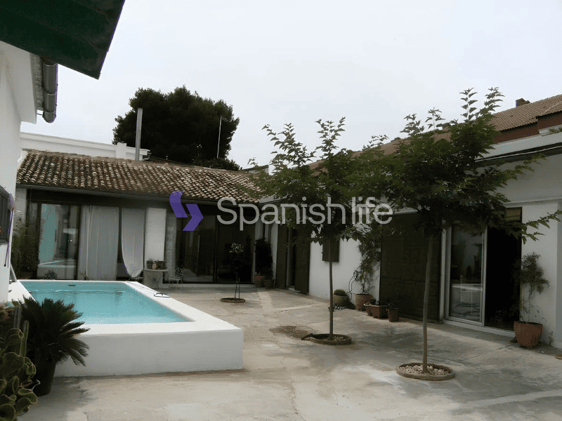 Photo: House 4 bedrooms 543 m² in Liria