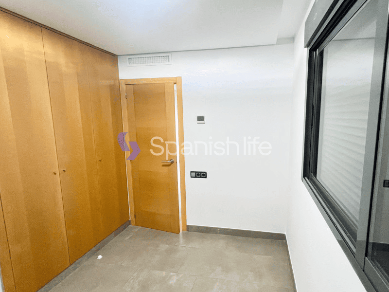 Photo: Townhouse 5 bedrooms 387 m² in Valencia