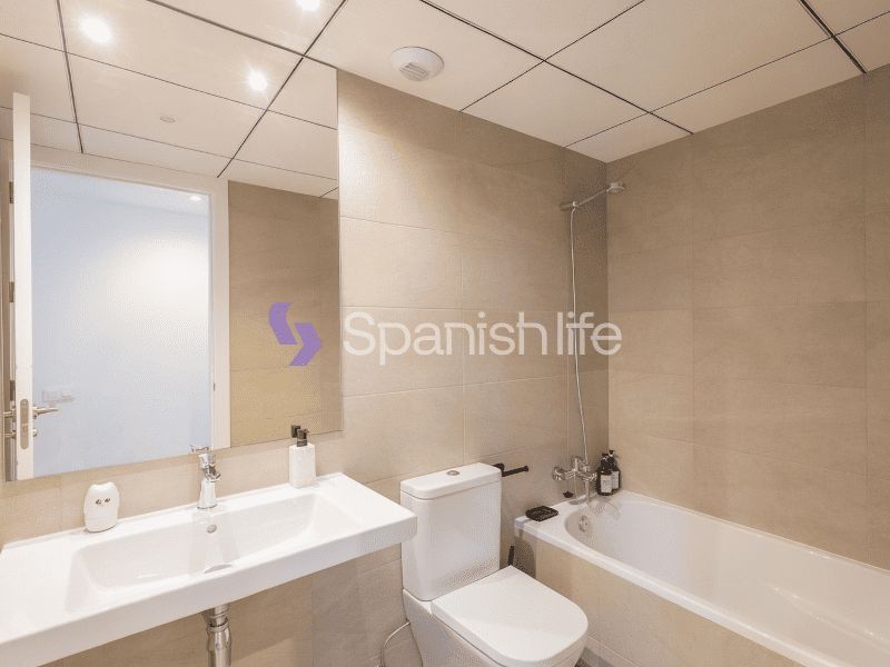 Foto: Piso de 2 dormitorios 100 m² en Valencia