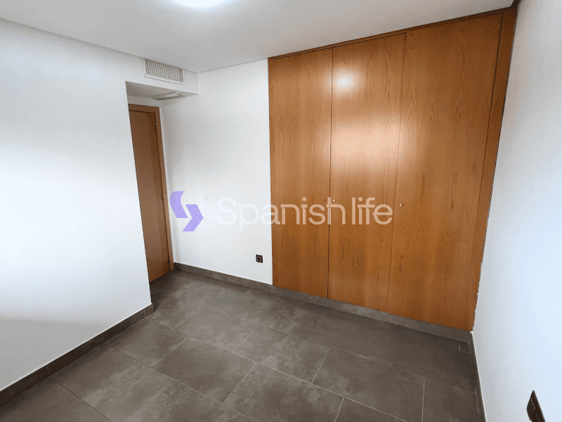 Photo: Townhouse 5 bedrooms 387 m² in Valencia