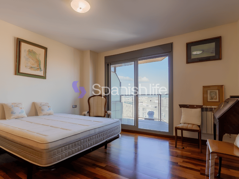 Фото: Квартира 3 спальни 142 м² в Валенсии