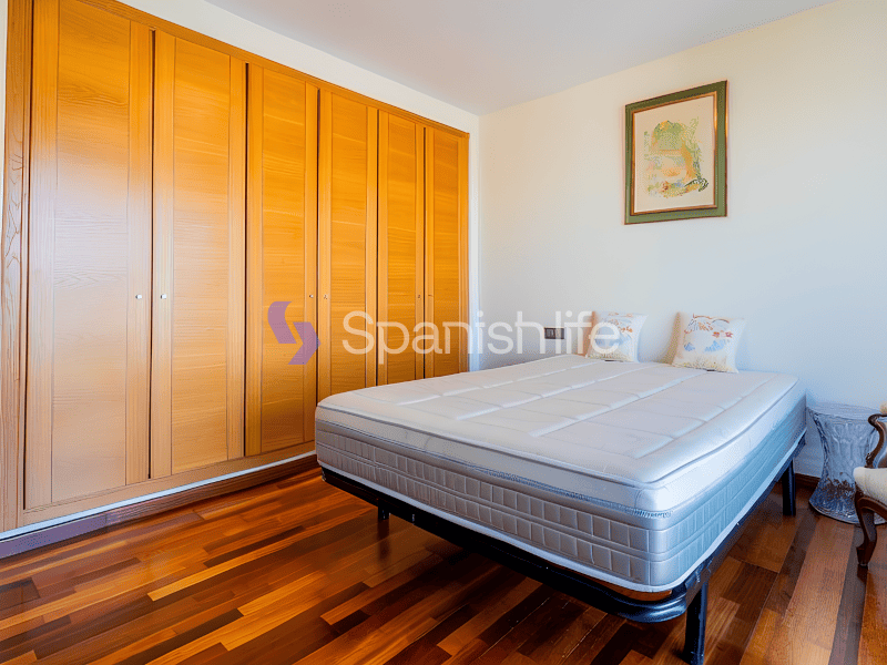 Фото: Квартира 3 спальни 142 м² в Валенсии