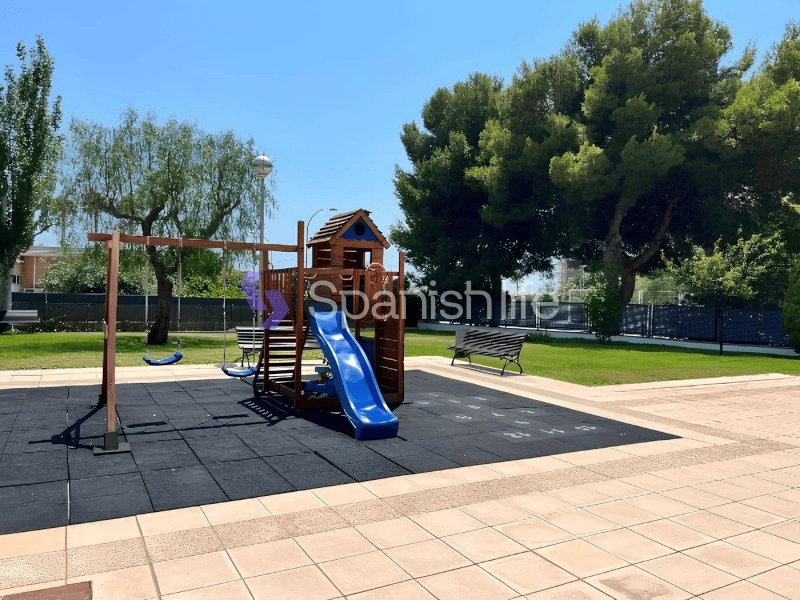 Фото: Квартира 4 спальні 189 м² в Аліканте