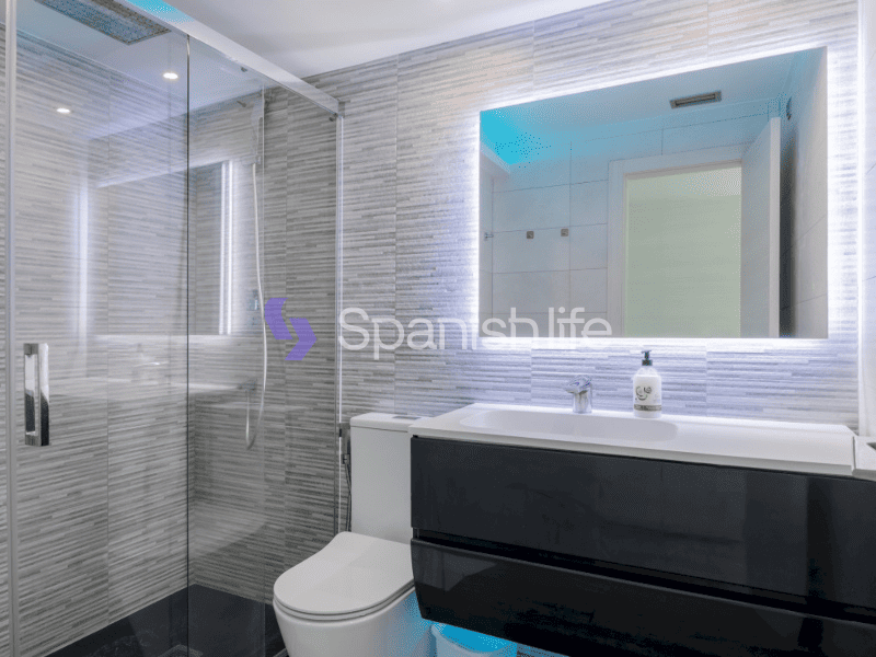 Фото: Квартира 3 спальни 108 м² в Валенсии