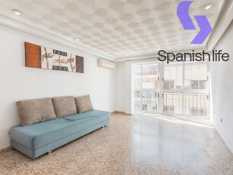 Piso 3 dormitorios 82 m² en Valencia
