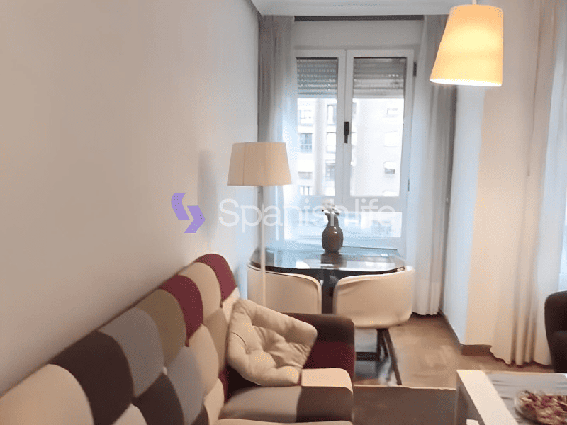Piso 2 dormitorios 70 m² en Oviedo
