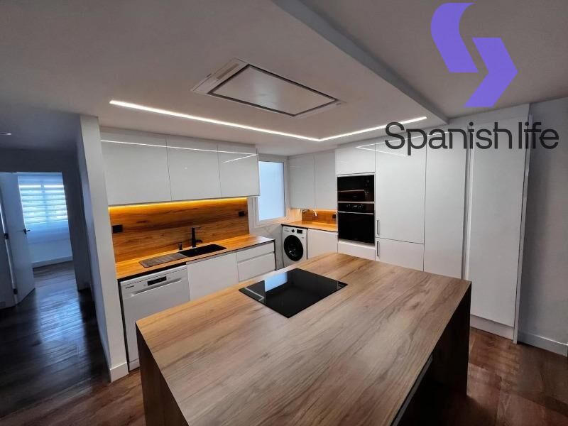 Piso 3 dormitorios 98 m² en Valencia