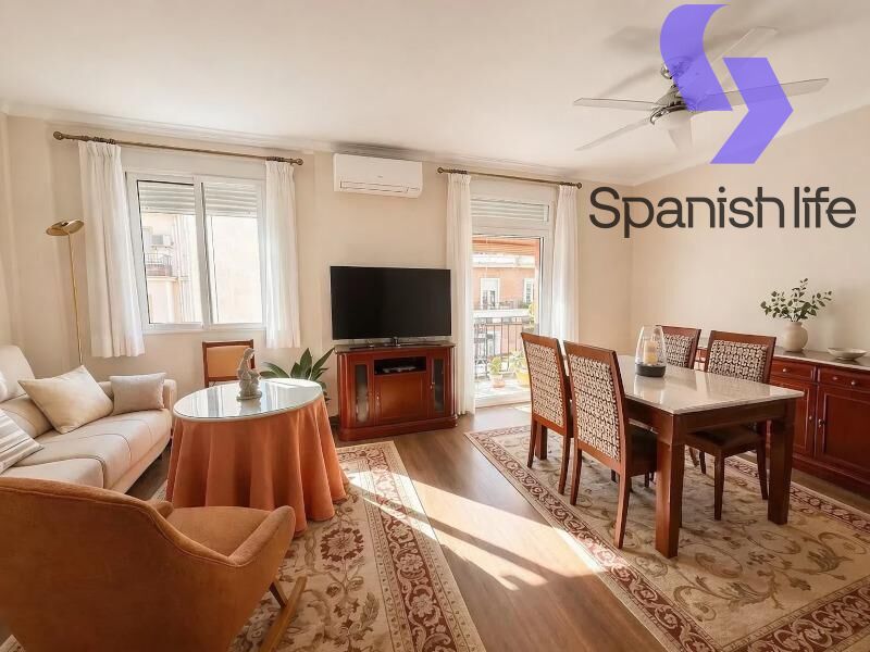 Piso 4 dormitorios 105 m² en Valencia