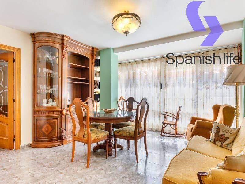 Apartment 3 bedrooms 81 m² in Valencia