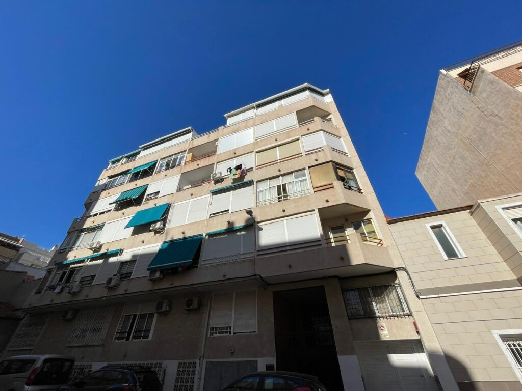 OPPORTUNITY!!! Studio at 32 Maldonado Street
