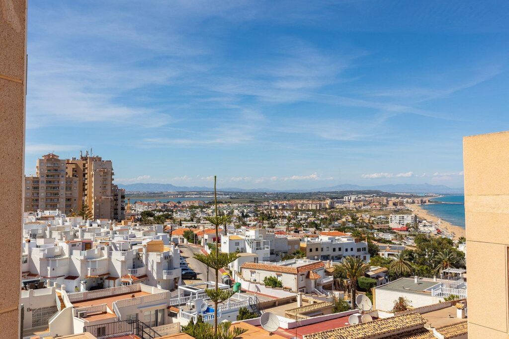 Coastal Gem in Los Leandros, Cabo Cervera