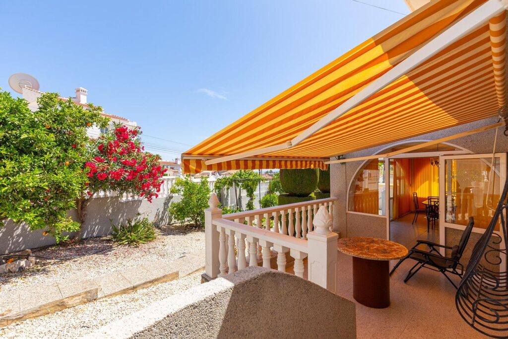 Chalet independiente con piscina privada en Ciudad Quesada, Doña Pepa