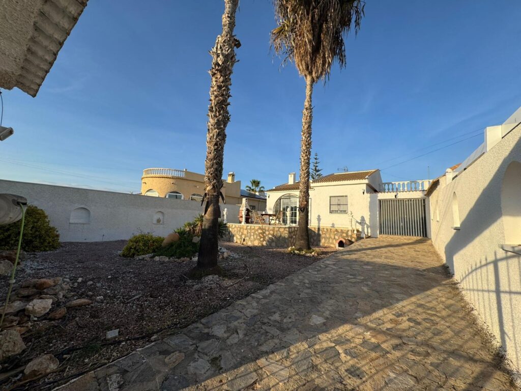 🏡 Townhouse in La Siesta, Torrevieja