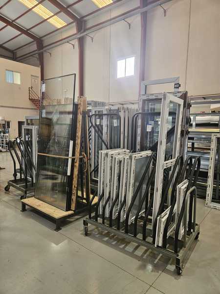 Sale of a PVC window manufacturing company in Almoradí, Spain