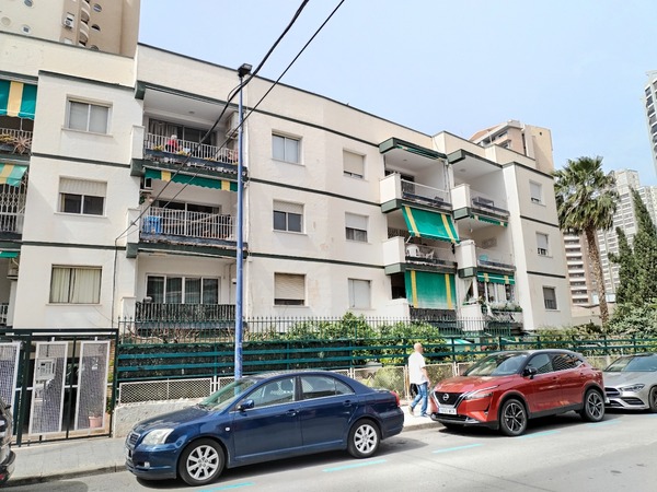Apartment 4 bedrooms 90 м² in Benidorm