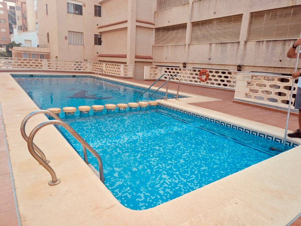 Квартира у моря в Daimús Playa — 2 спальни, бассейн и терраса | 177 000 €